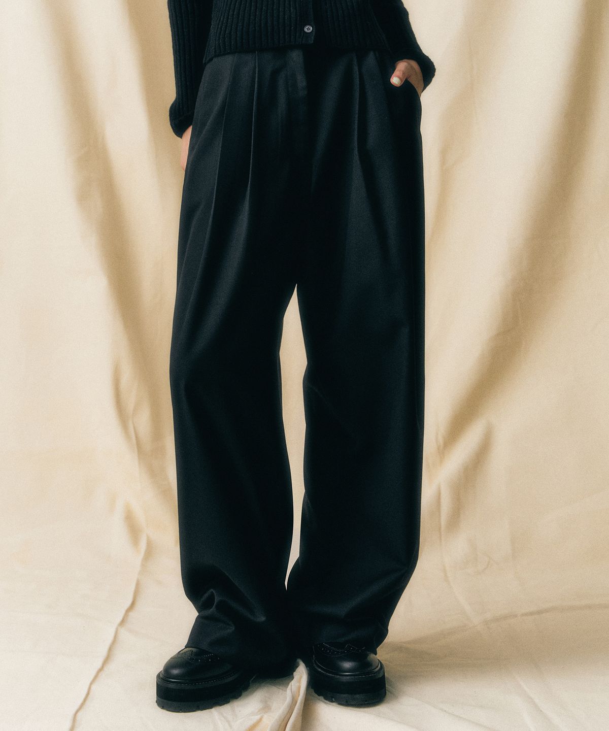 비바셔스(VIVACIOUS) RIV Two-Tuck Slacks - 3COL