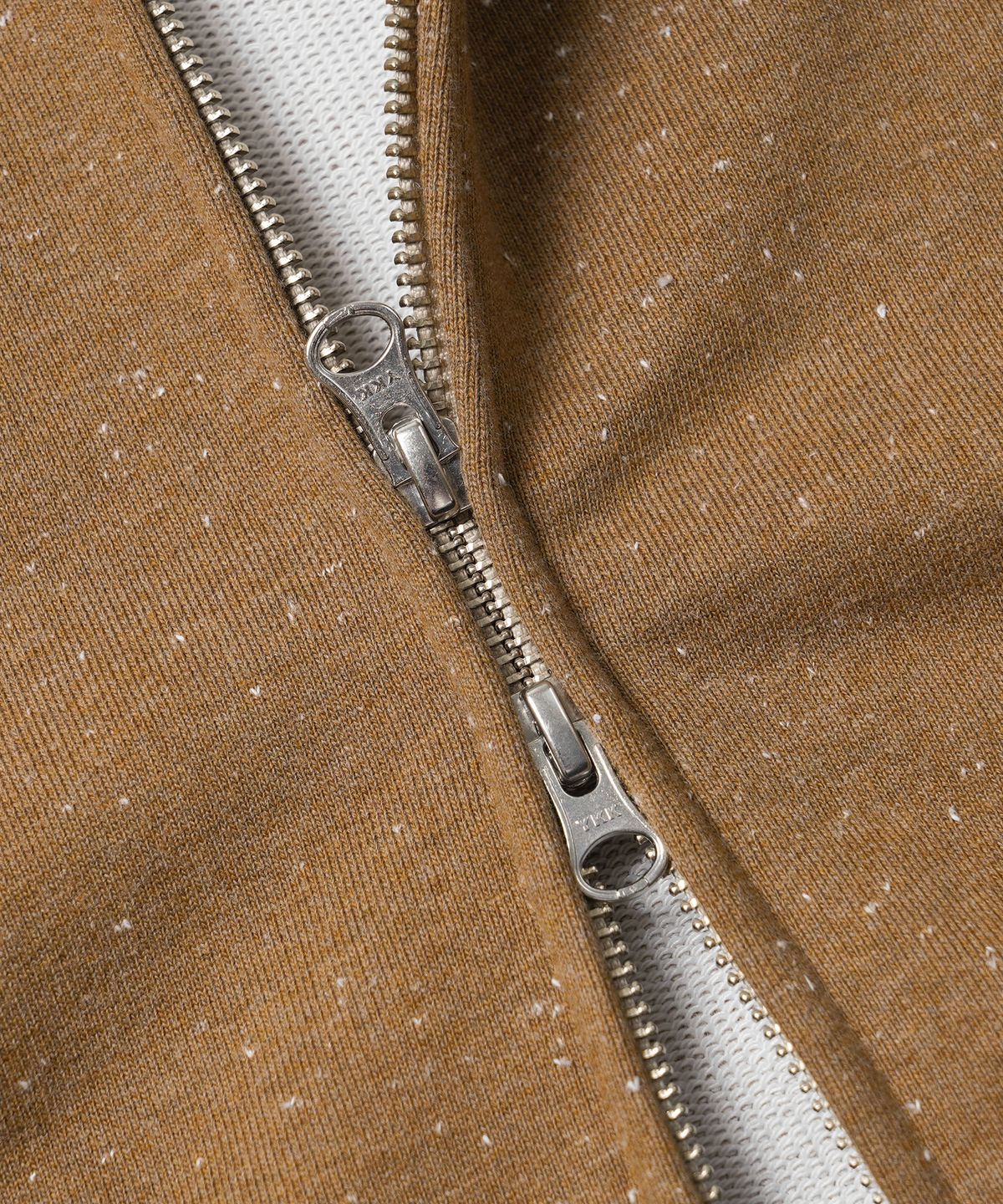 프리즘웍스(FRIZMWORKS) OG BOCACI HEAVYWEIGHT HOOD ZIP UP PARKA _ CAMEL