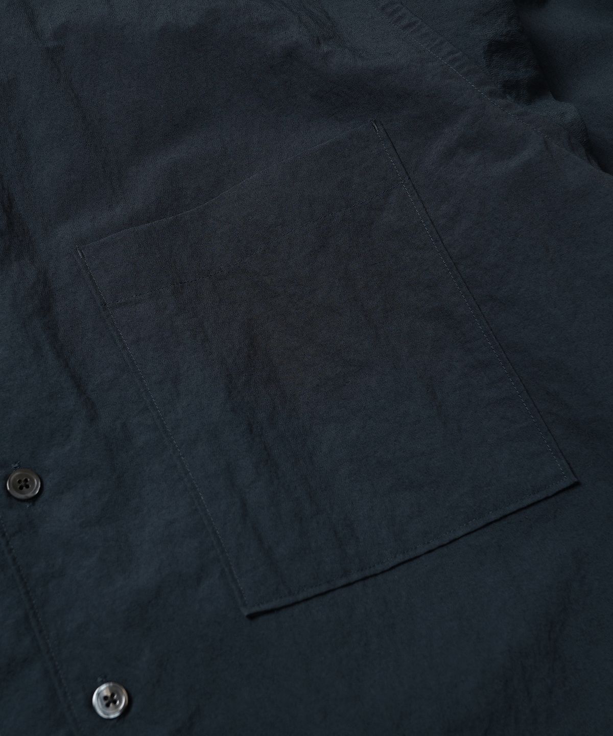 프리즘웍스(FRIZMWORKS) NYLON RAYON RELAXED SHIRT _ NAVY