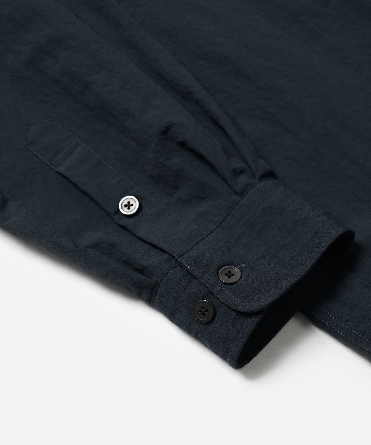 프리즘웍스(FRIZMWORKS) NYLON RAYON RELAXED SHIRT _ NAVY