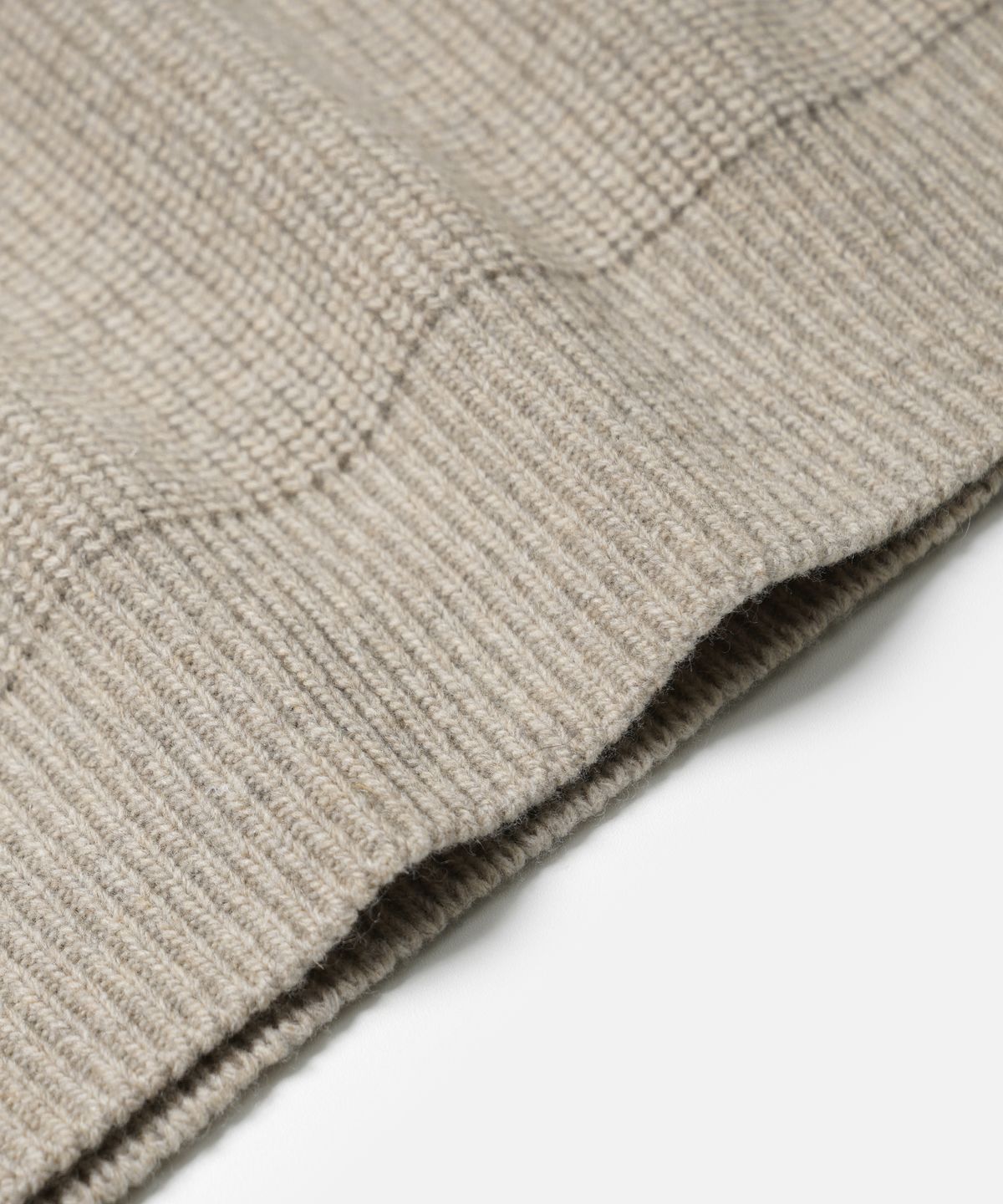 프리즘웍스(FRIZMWORKS) PATCH ROUND PULLOVER KNIT _ OATMEAL