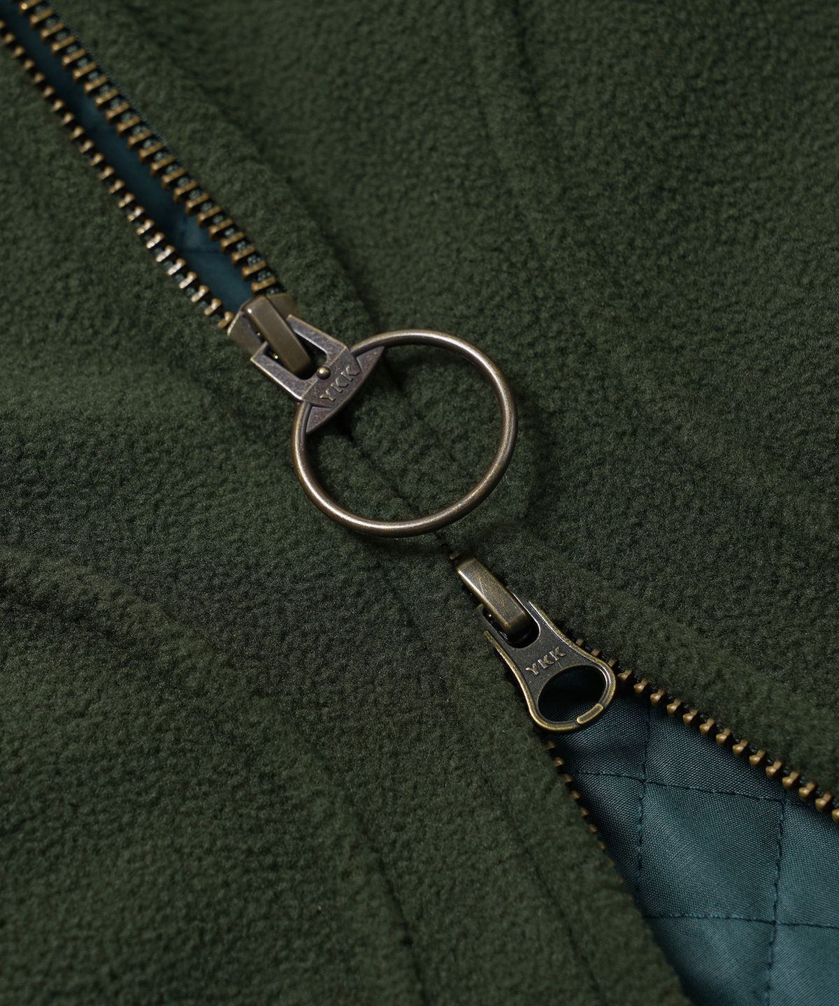 프리즘웍스(FRIZMWORKS) FLEECE DRIZZLER JACKET _ DARK GREEN