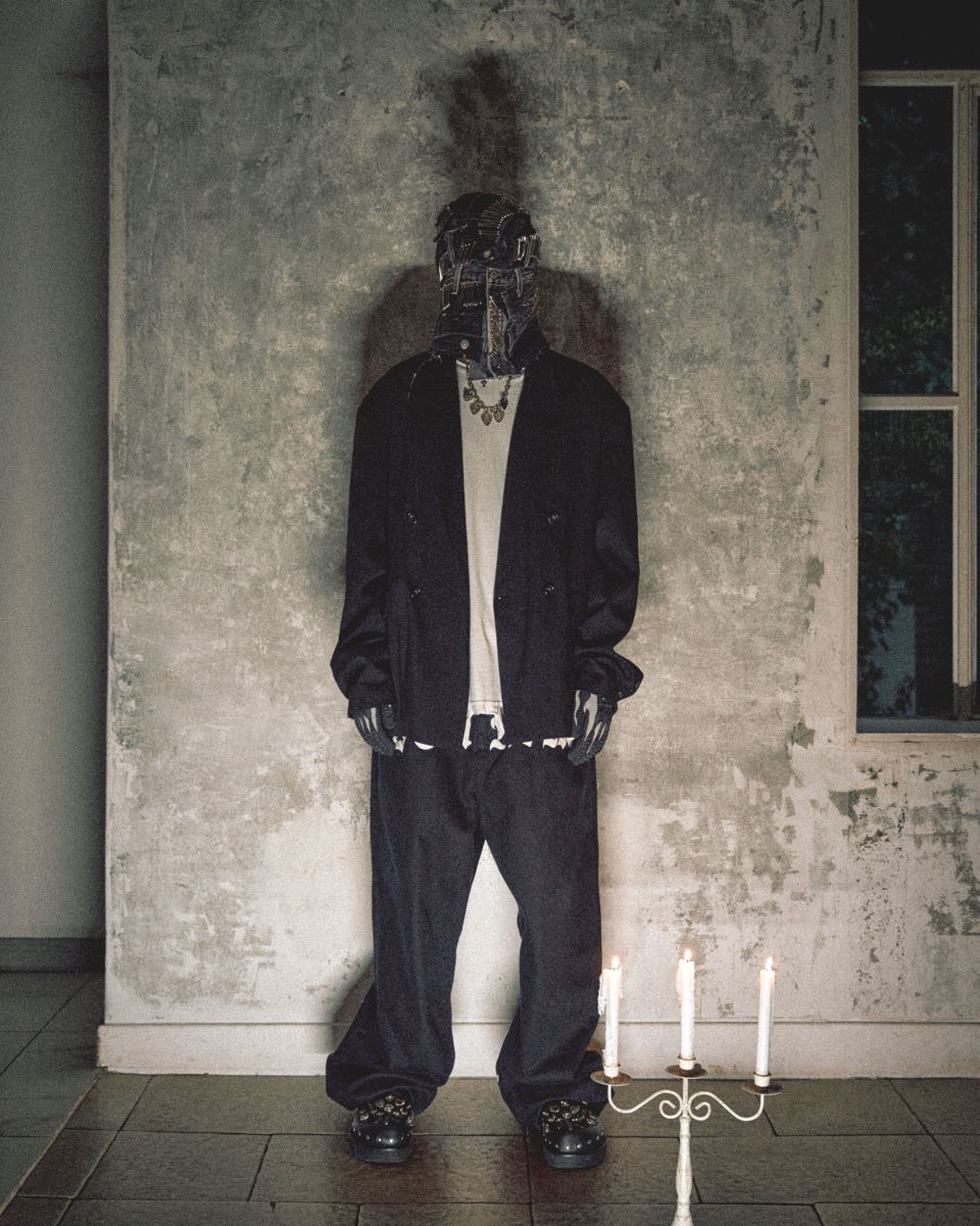 MUSINSA公式 | SCHISM INDUCING SCHISM PATCH JEANS BLACK