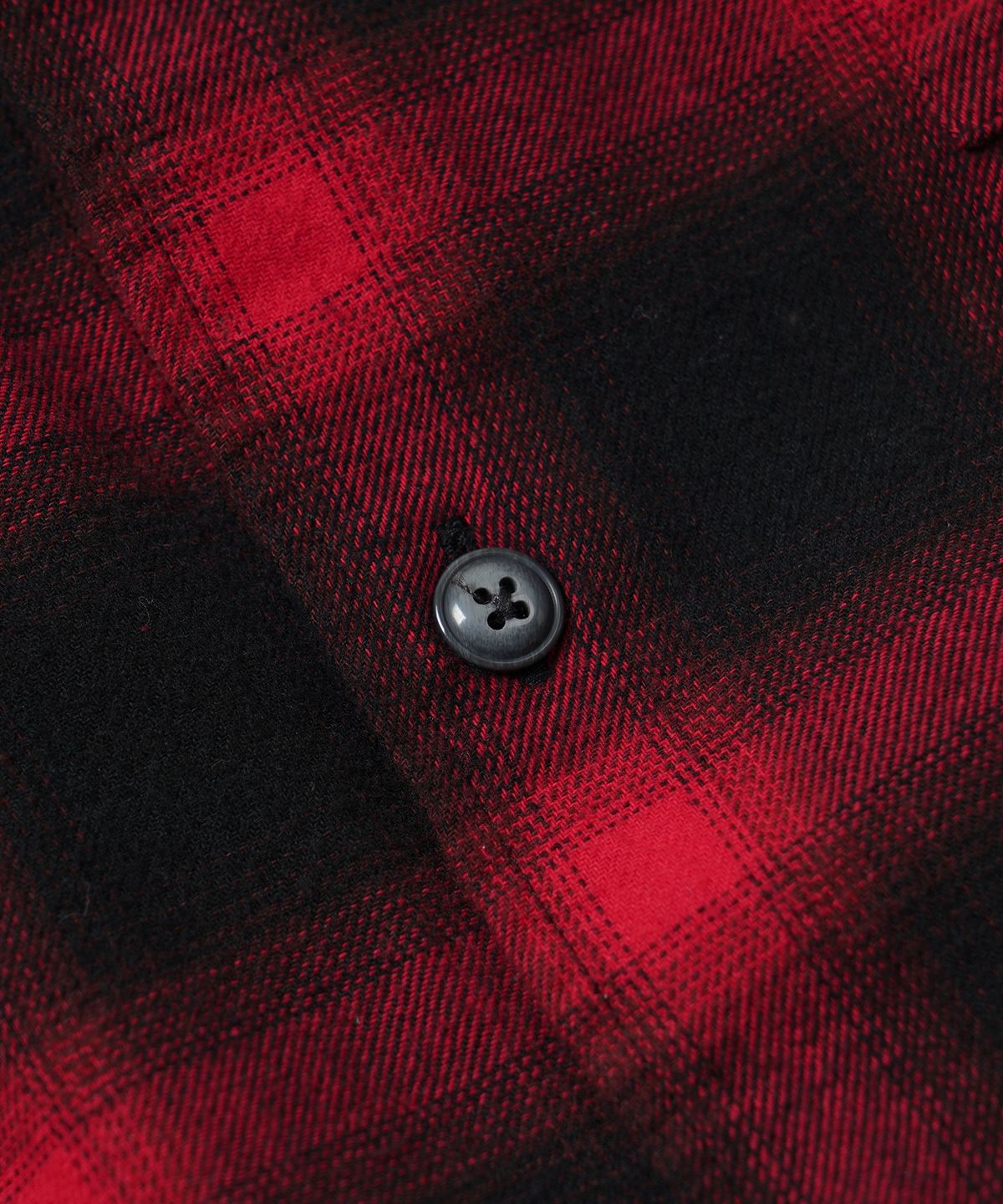 프리즘웍스(FRIZMWORKS) OMBRE FLANNEL RELAXED SHIRT _ RED