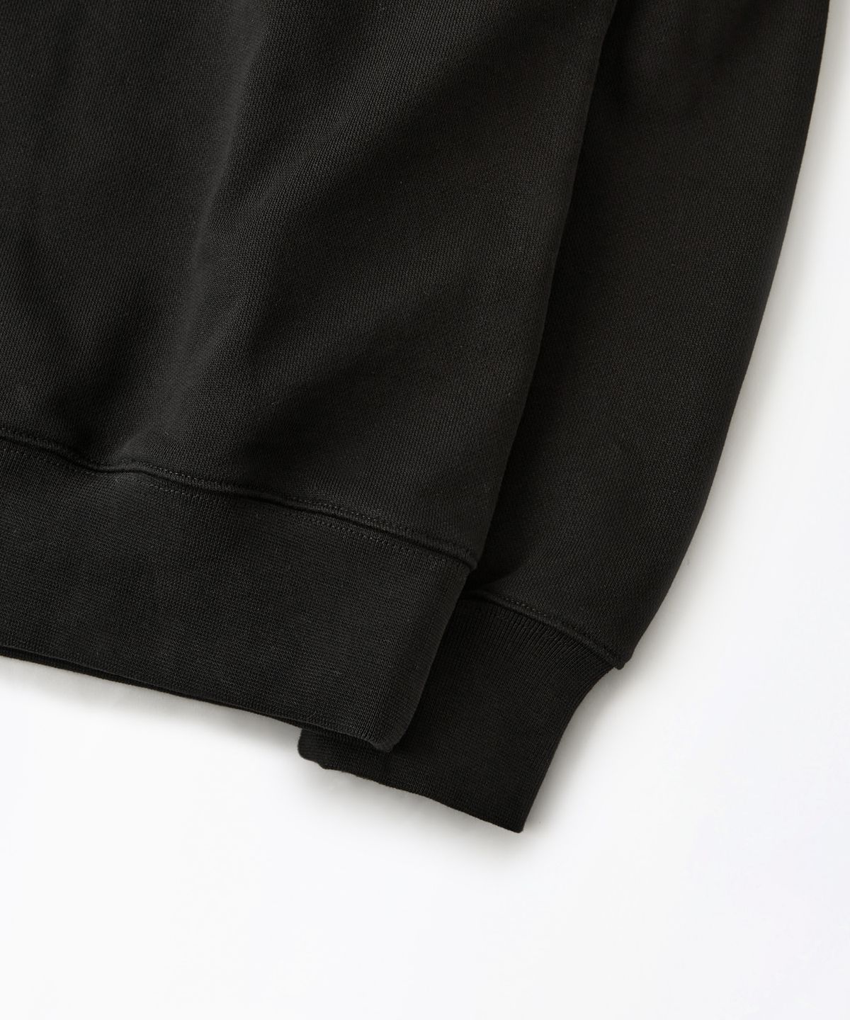아웃스탠딩(OUTSTANDING) AUTHENTIC COMFORT SWEAT_BLACK