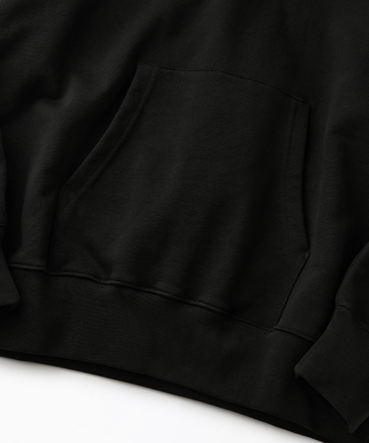 아웃스탠딩(OUTSTANDING) AUTHENTIC COMFORT HOOD SWEAT_BLACK