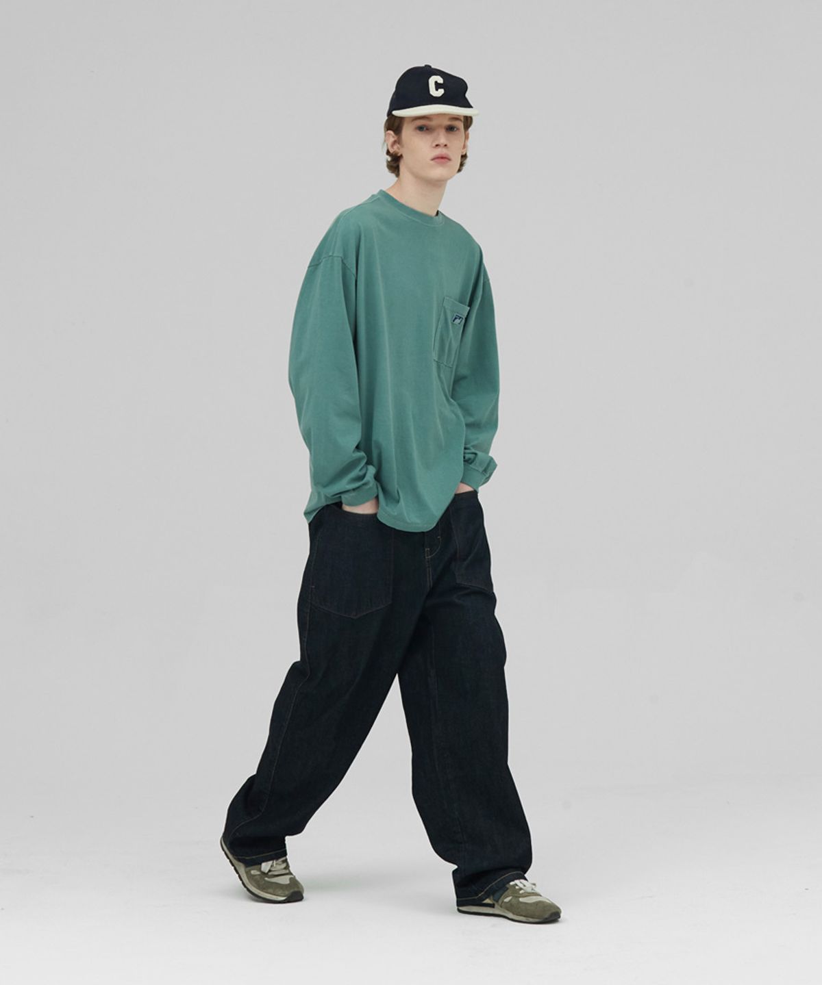 스탠즈(STENDS) [M~4XL] 피그먼트 롱 슬리브 포켓  티셔츠_그린