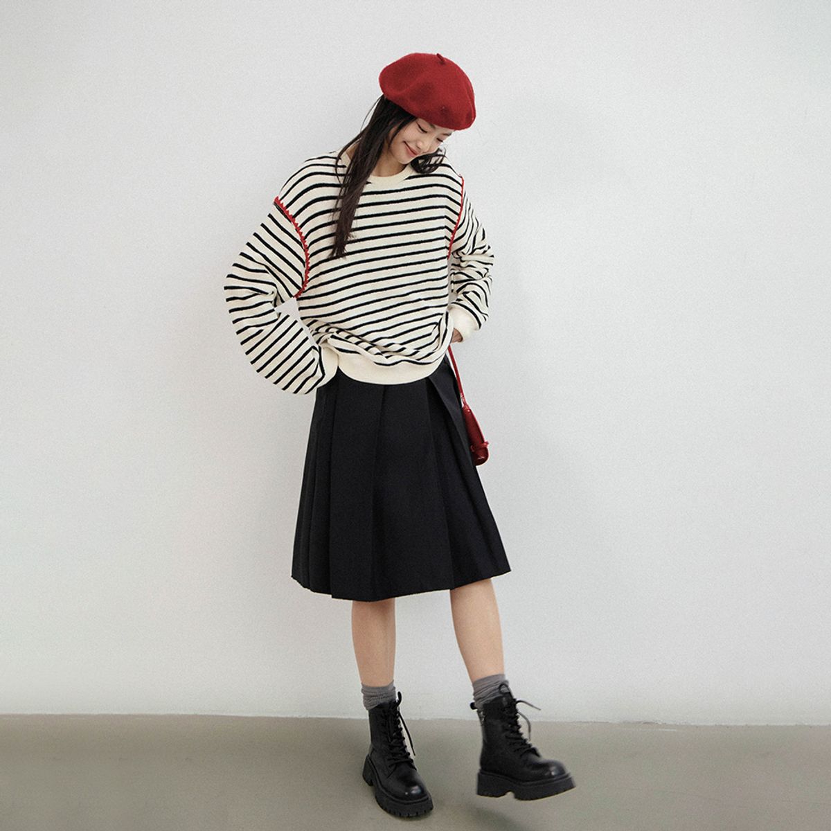 랭썬(LANGSON) LS_A-line black pleated midi skirt