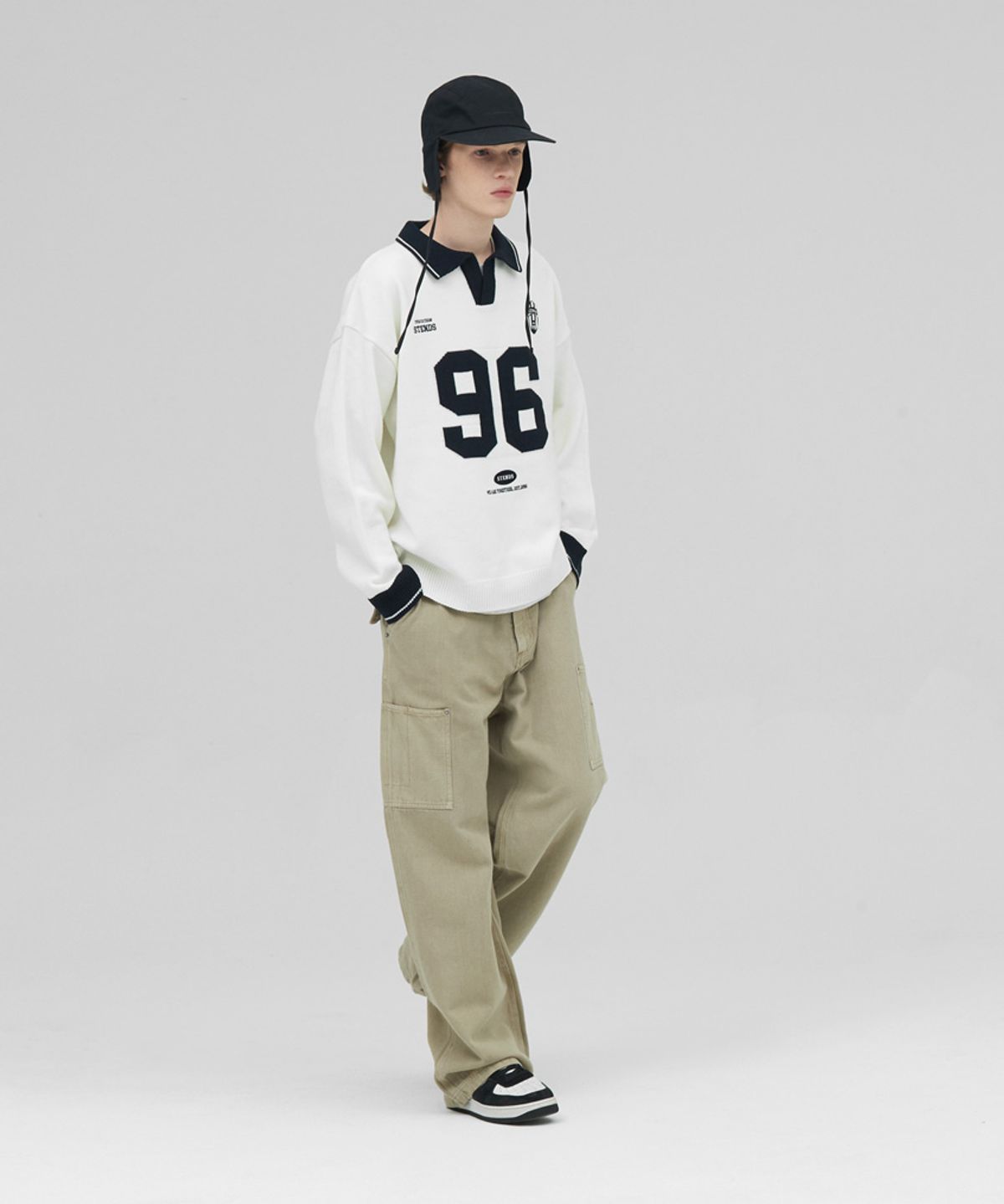 스탠즈(STENDS) [M~4XL] 풋볼 카라 배색 니트_아이보리