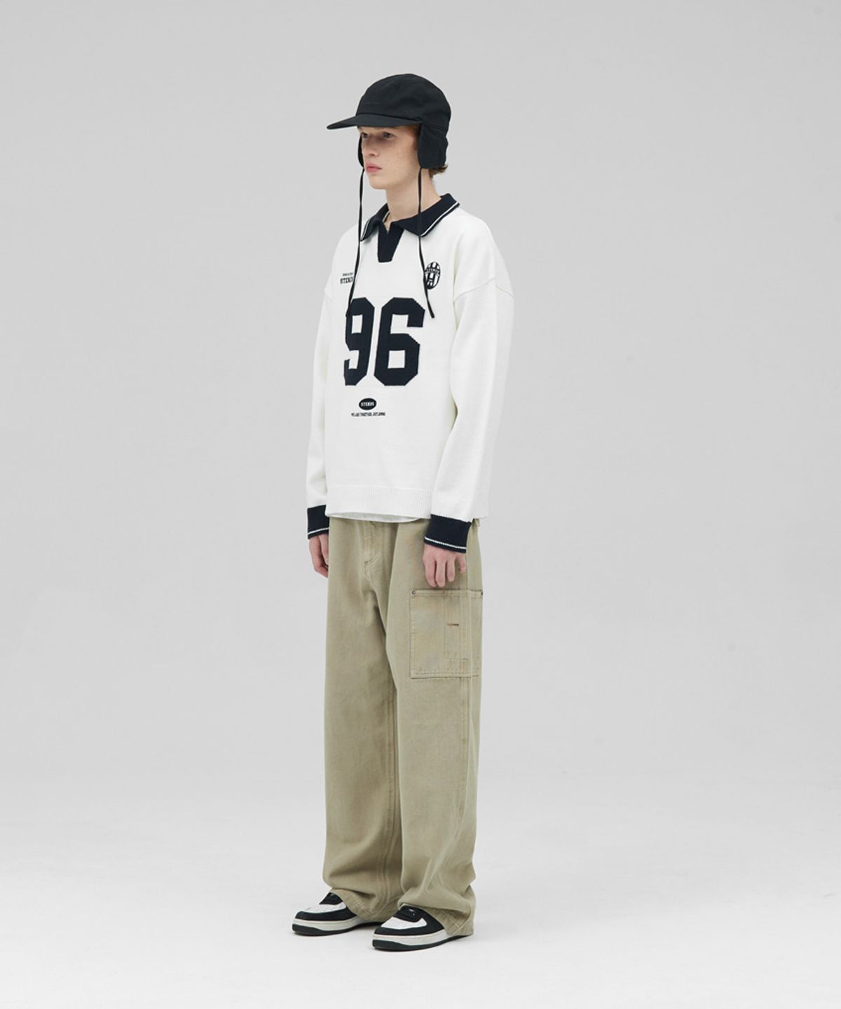 스탠즈(STENDS) [M~4XL] 풋볼 카라 배색 니트_아이보리