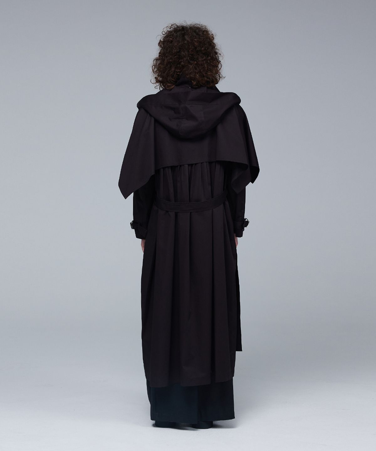 므아므(MMAM) Back pleats long trench coat