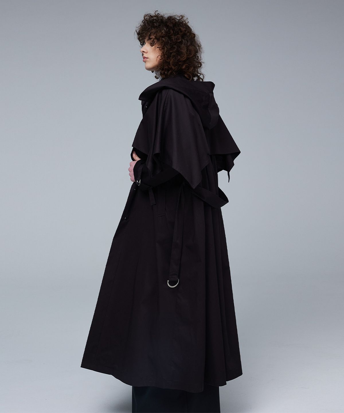 므아므(MMAM) Back pleats long trench coat