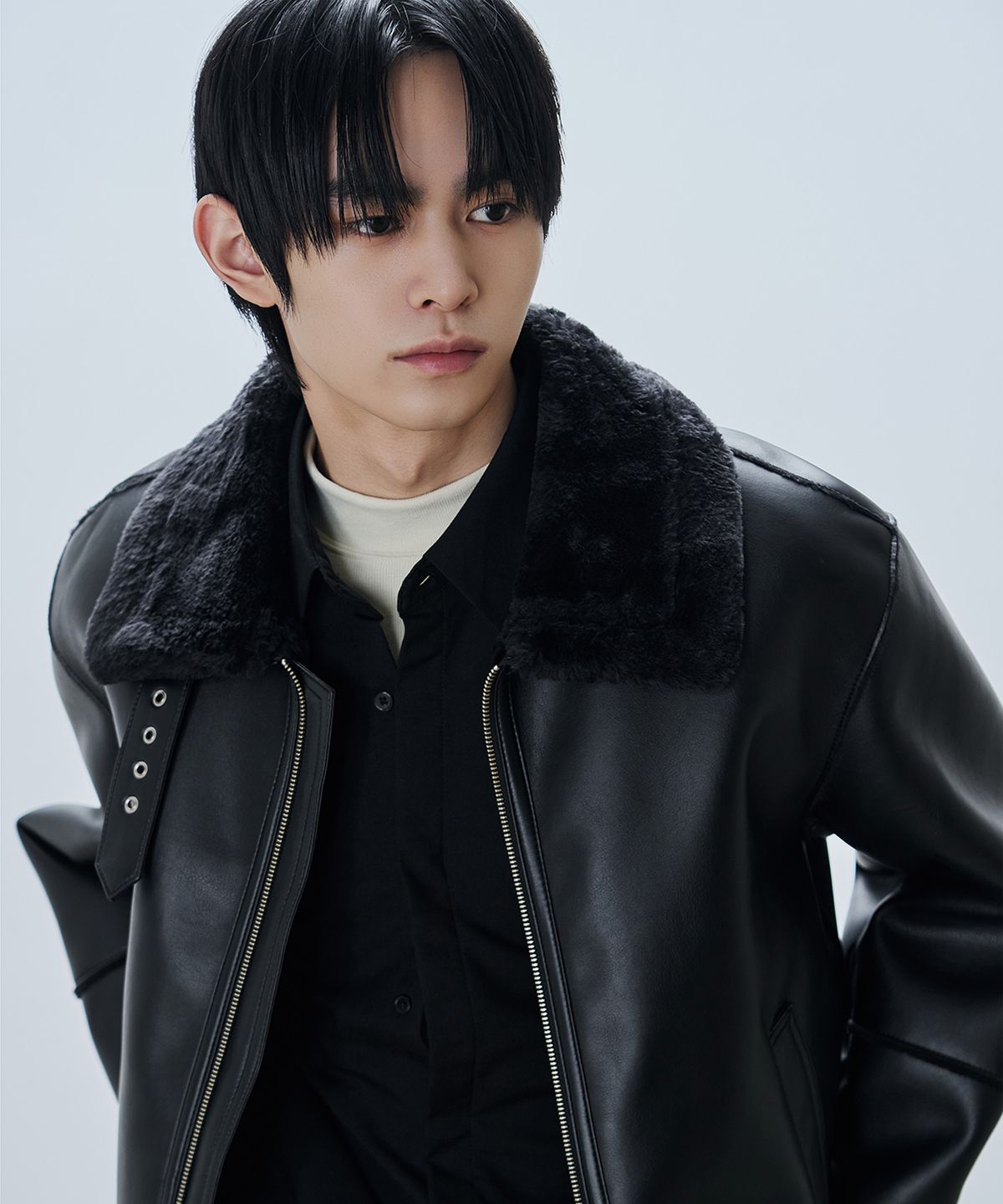 드로우핏(DRAW FIT) 오버사이즈 라인 무스탕 자켓 [BLACK]