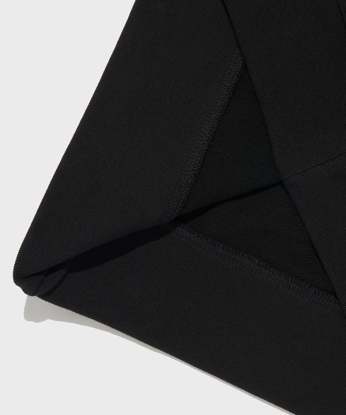 챔피온(CHAMPION) 스몰 스크립트 로고 크루넥 스웨트셔츠 Black