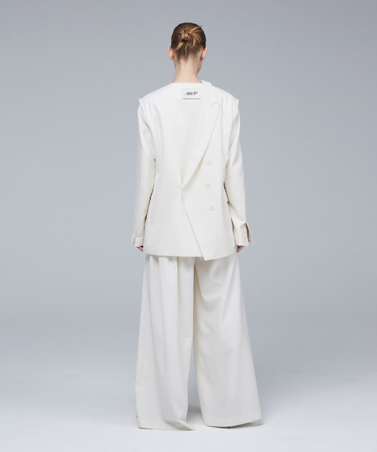 므아므(MMAM) Signature unbalance band pin tuck slacks