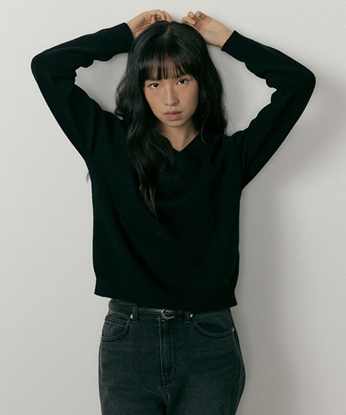 링서울(LINGSEOUL) lambswool v-neck knit-black