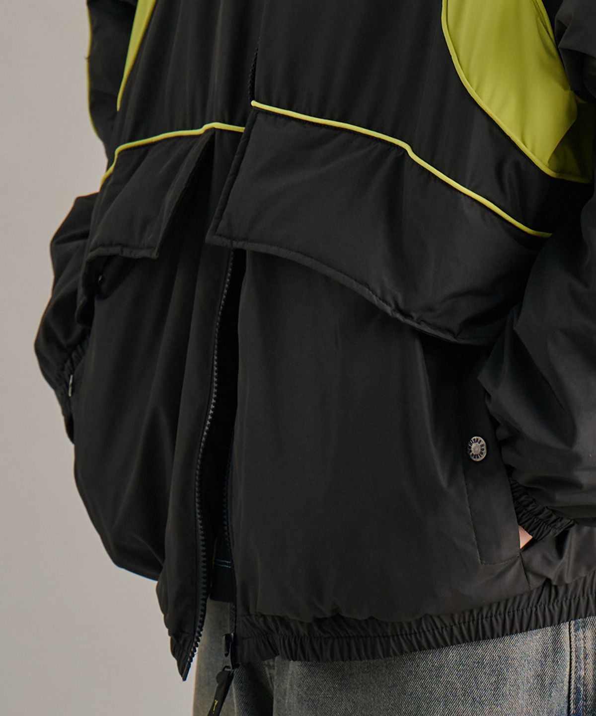 논타입(NONTYPE) DIAGONAL PANELED PIPING JUMPER (BLACK)
