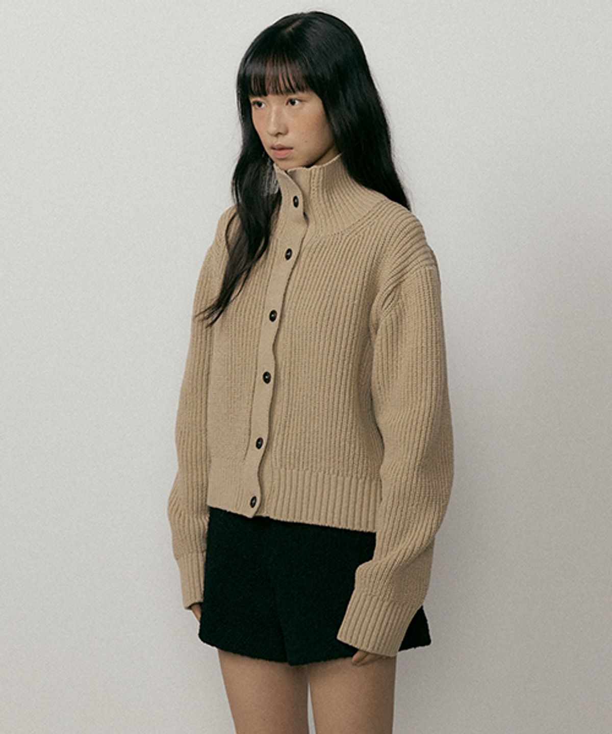 링서울(LINGSEOUL) wool high-neck knit cardigan-beige