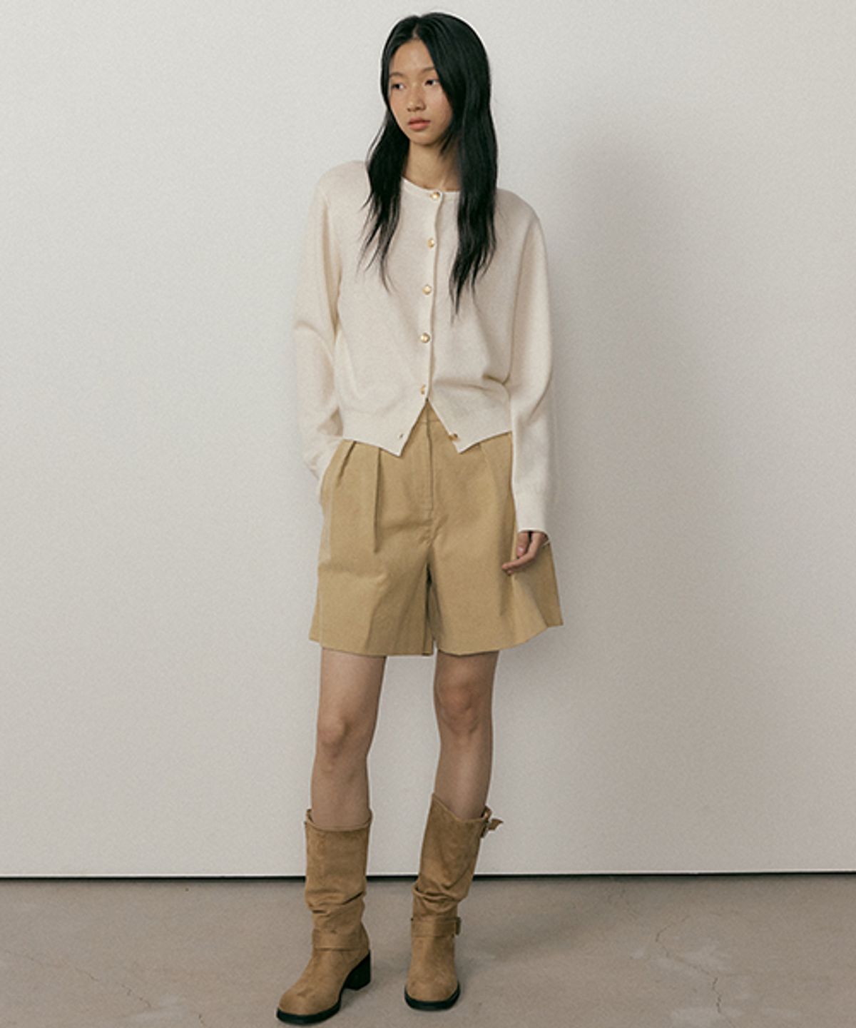 링서울(LINGSEOUL) gold button knit cardigan-ivory