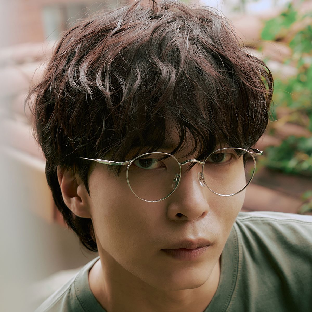 알로아이웨어(ALO EYEWEAR) AL8402 1111G 티타늄 실버 레이어드 브릿지 안경테 블루라이트 렌즈 선택