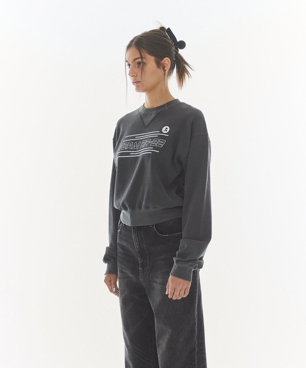 레스트앤레크레이션(REST&RECREATION) RR TEAM PIGMENT SWEATSHIRT_CHARCOAL