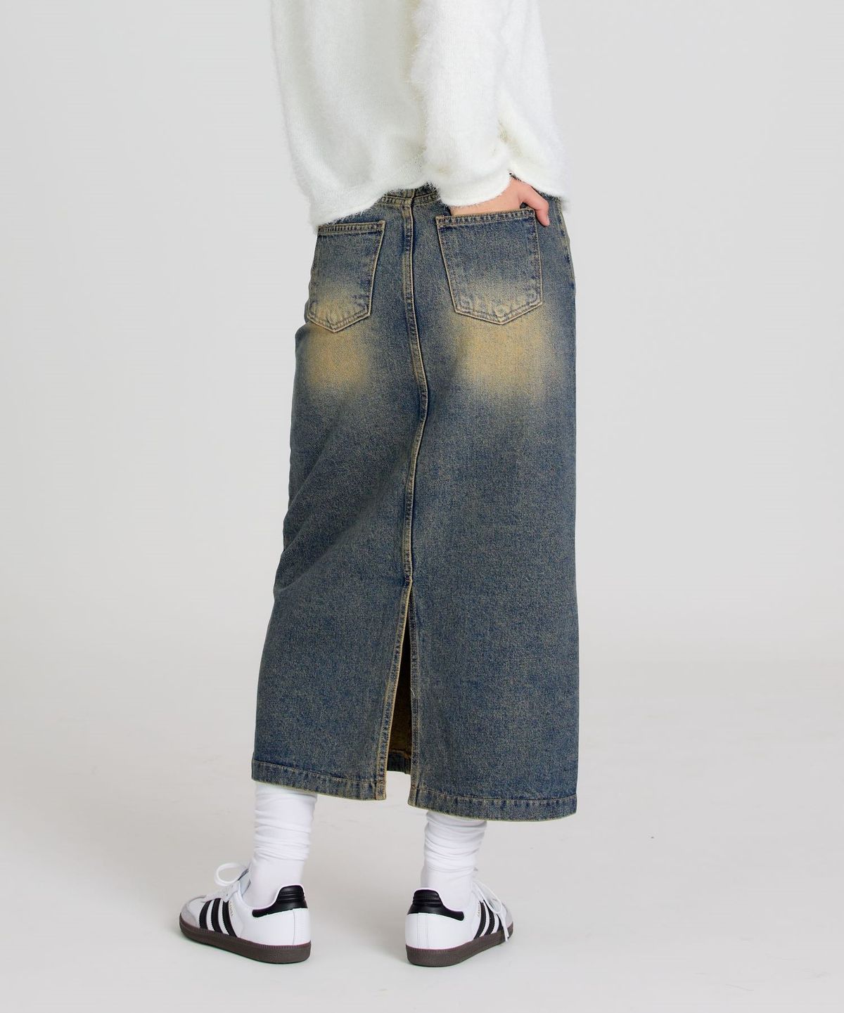 버튼업(BUTTON UP) 빈티지 워시드 데님 롱스커트