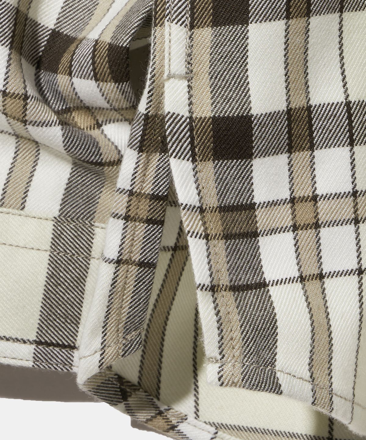 다이아몬드 레이라(DIAMOND LAYLA) Down Button Collar Point Creamy Check Shirt S153