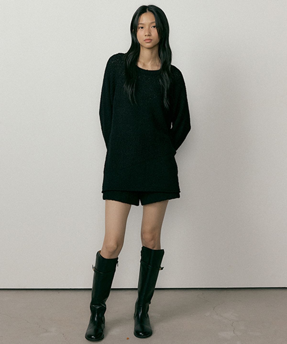링서울(LINGSEOUL) boucle embossing knit sweater-black