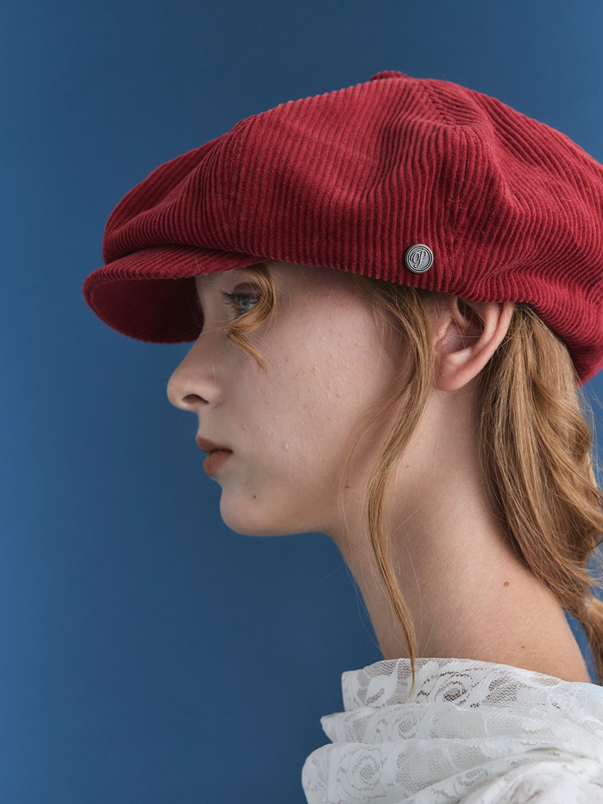 포에지담(POESIEDAME) MARGOT HAT IN RED CORDUROY