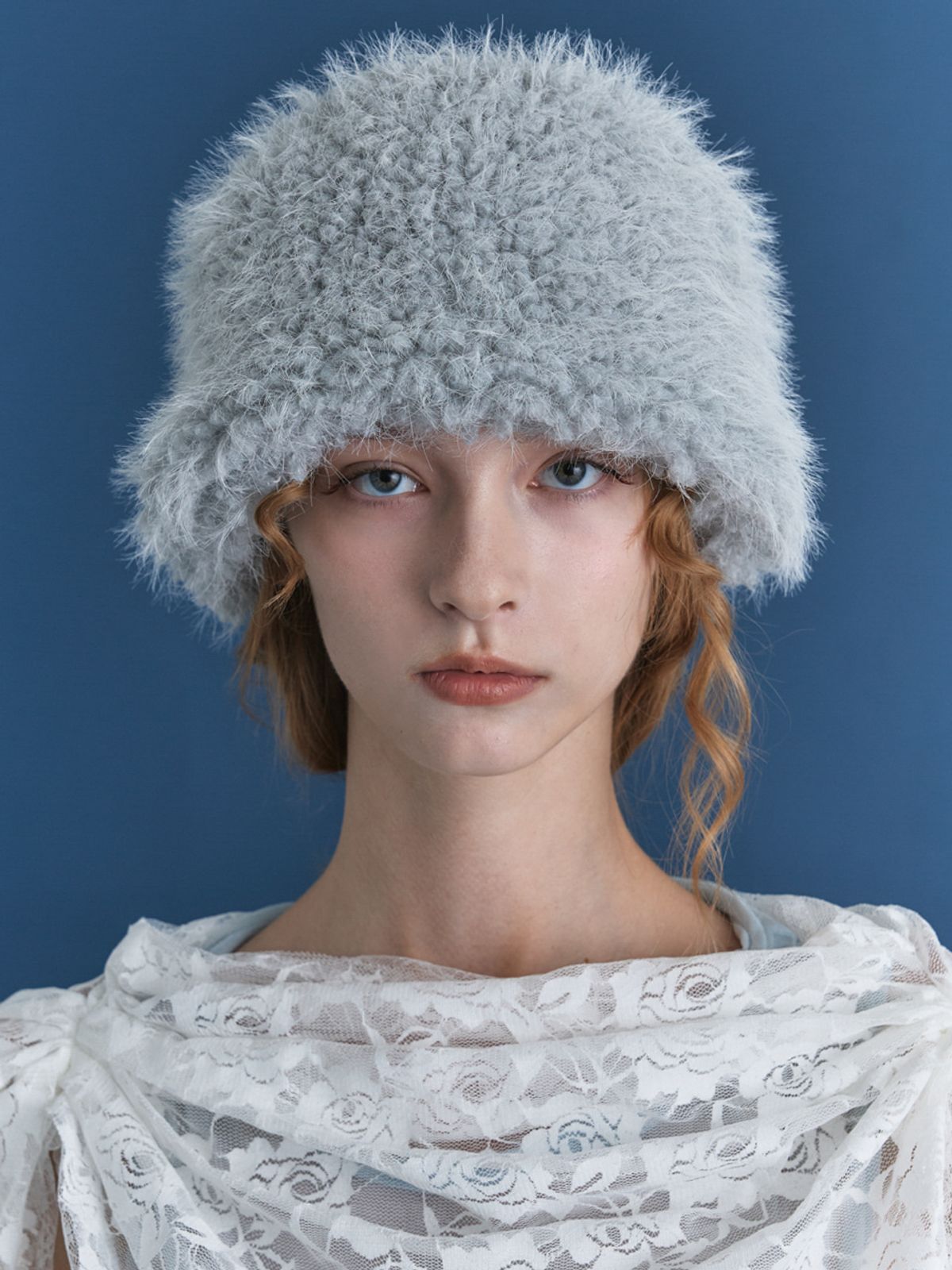 포에지담(POESIEDAME) MEATEL HAT IN BLUE WING