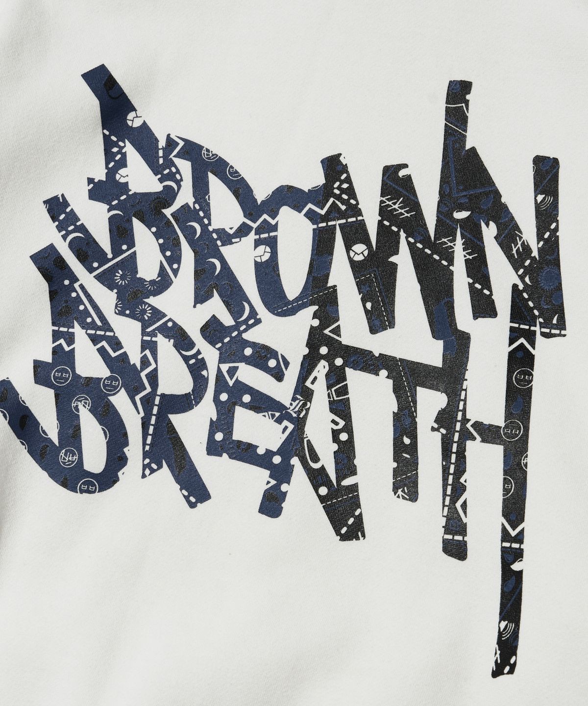 브라운브레스(BROWNBREATH) PAISLEY TAG HOODIE - WHITE