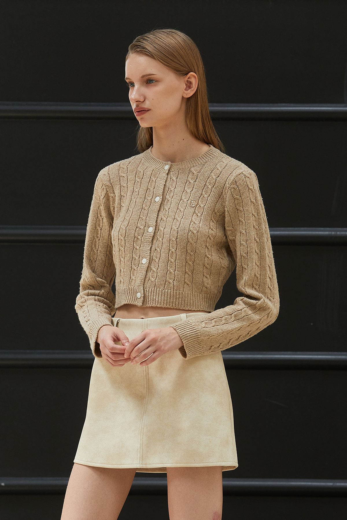 아노에틱(ANOETIC) ANC GOLD CABLE CARDIGAN_BEIGE