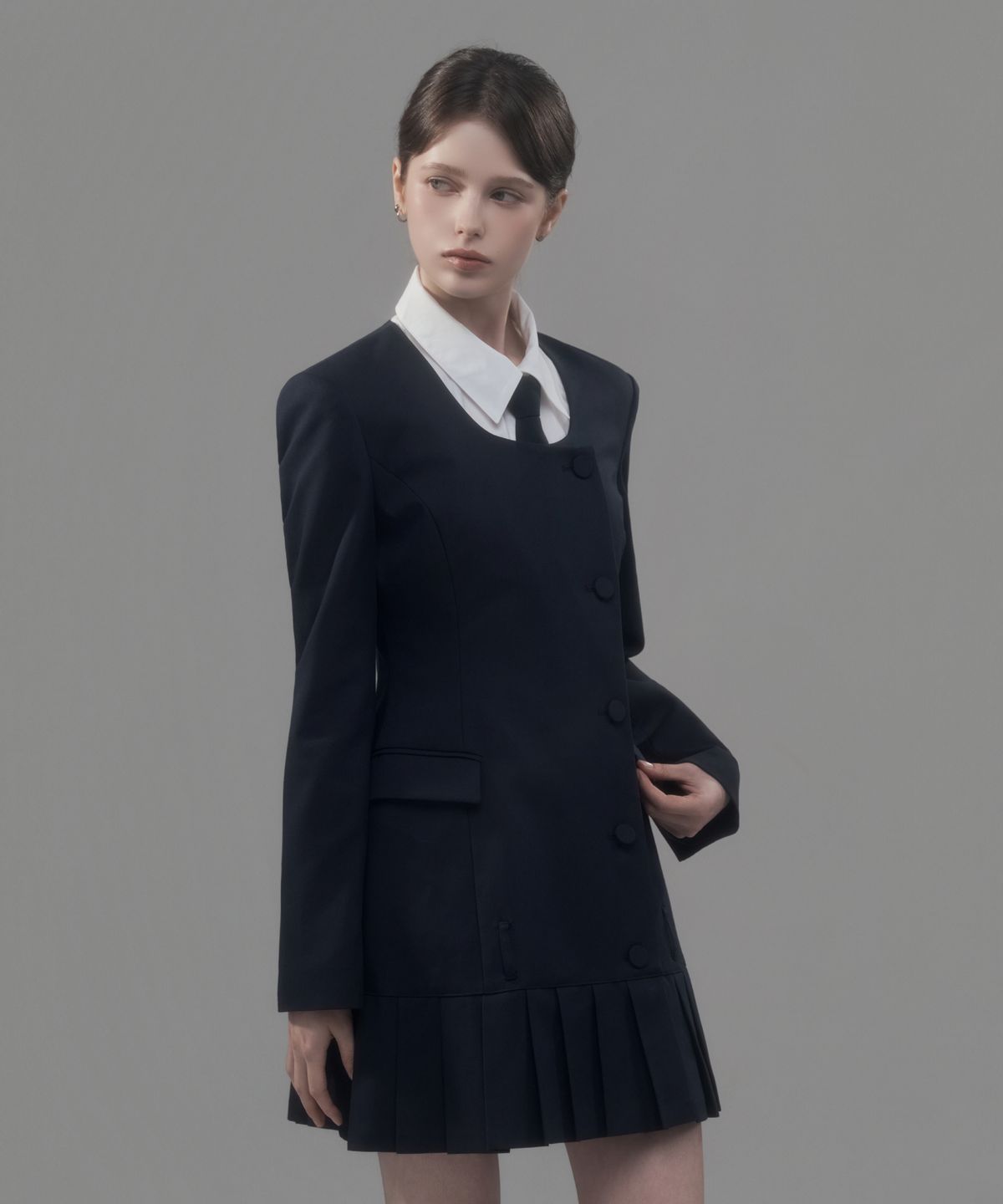 마우솔레움(MAU SOLEUM) Jenn Round Neck Pleated Suit Jacket Dress - Navy