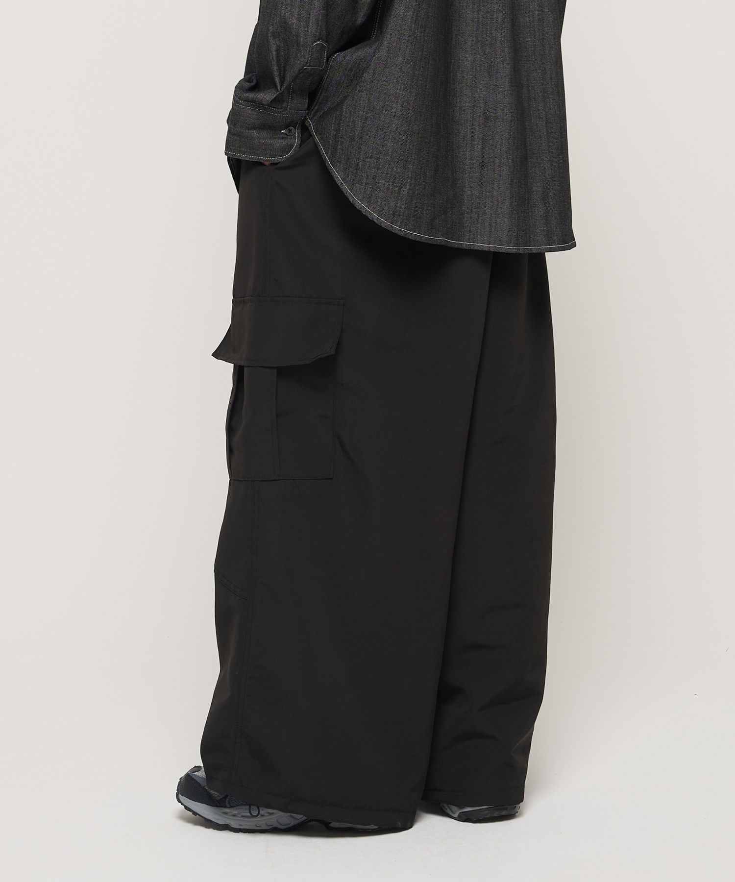 MUSINSA | CARGOBROS Wide Cargo Pocket String Banding Pants