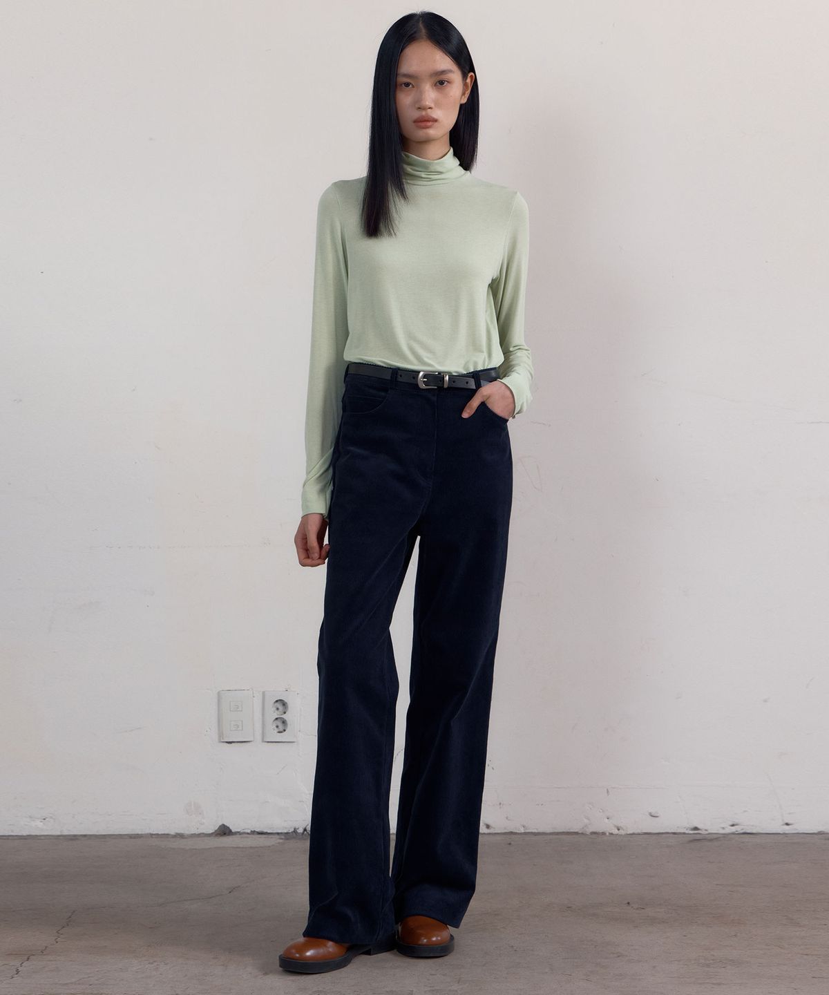 38컴온커먼(38COMEONCOMMON) Soft Slim Turtle-neck Top (Green Mint)