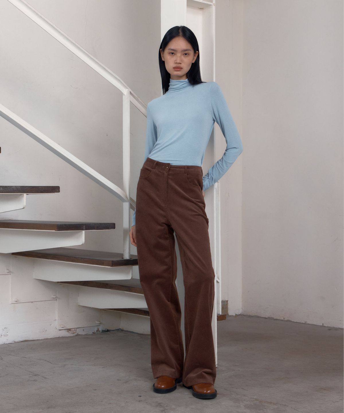 38컴온커먼(38COMEONCOMMON) Soft Slim Turtle-neck Top (Sky Blue)