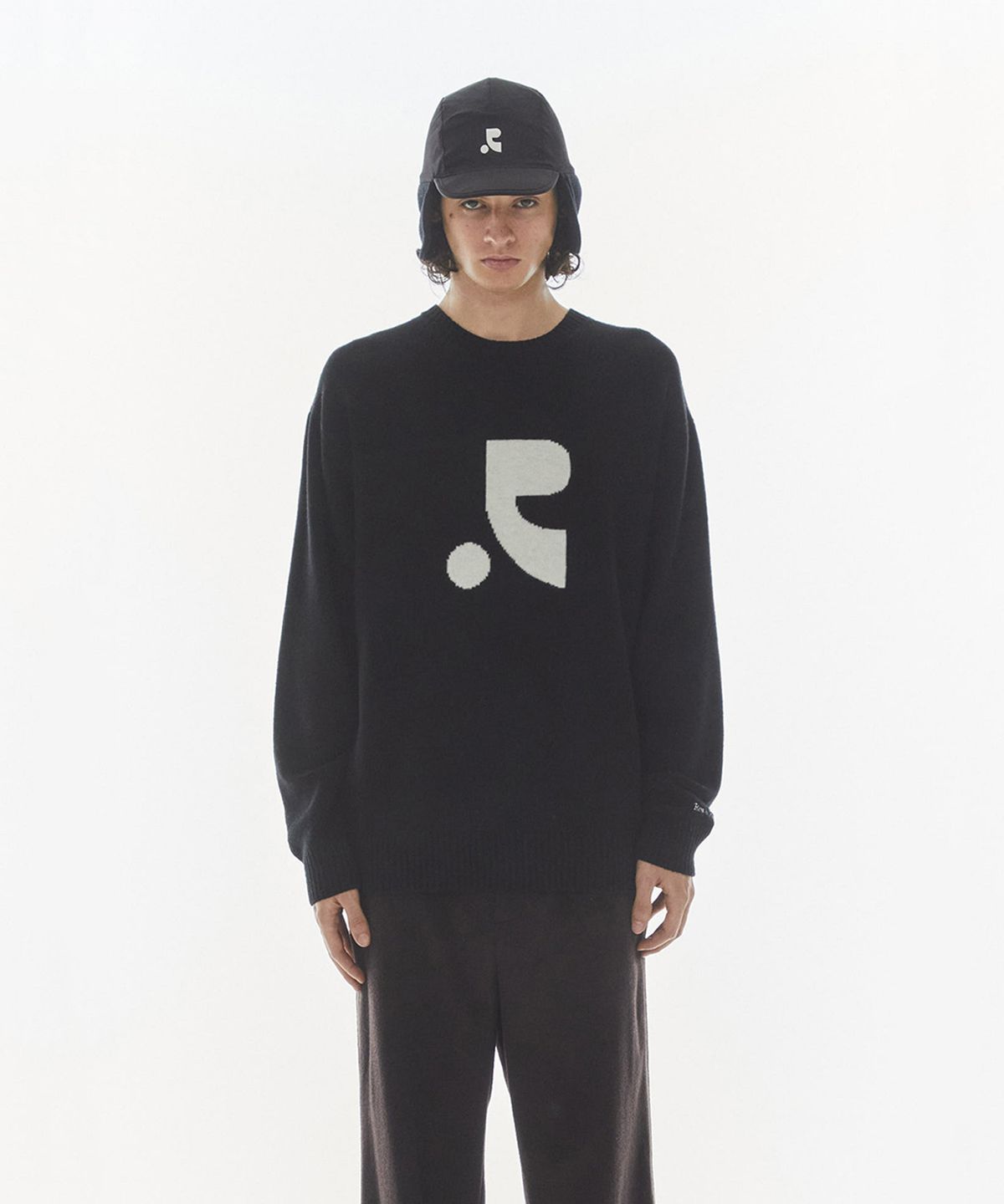 레스트앤레크레이션(REST&RECREATION) REVERSIBLE TRAPPER HAT - BLACK