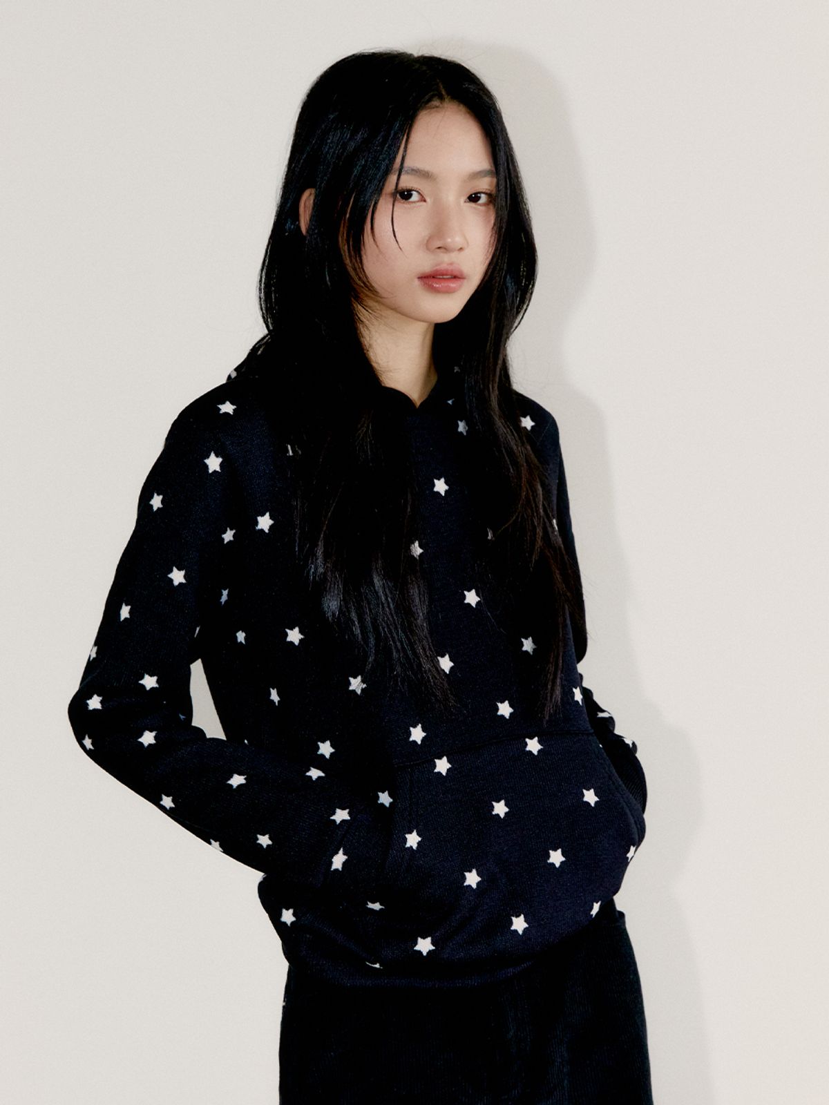 오피쉬(OAFISH) MINI STAR HOODIE, BLACK