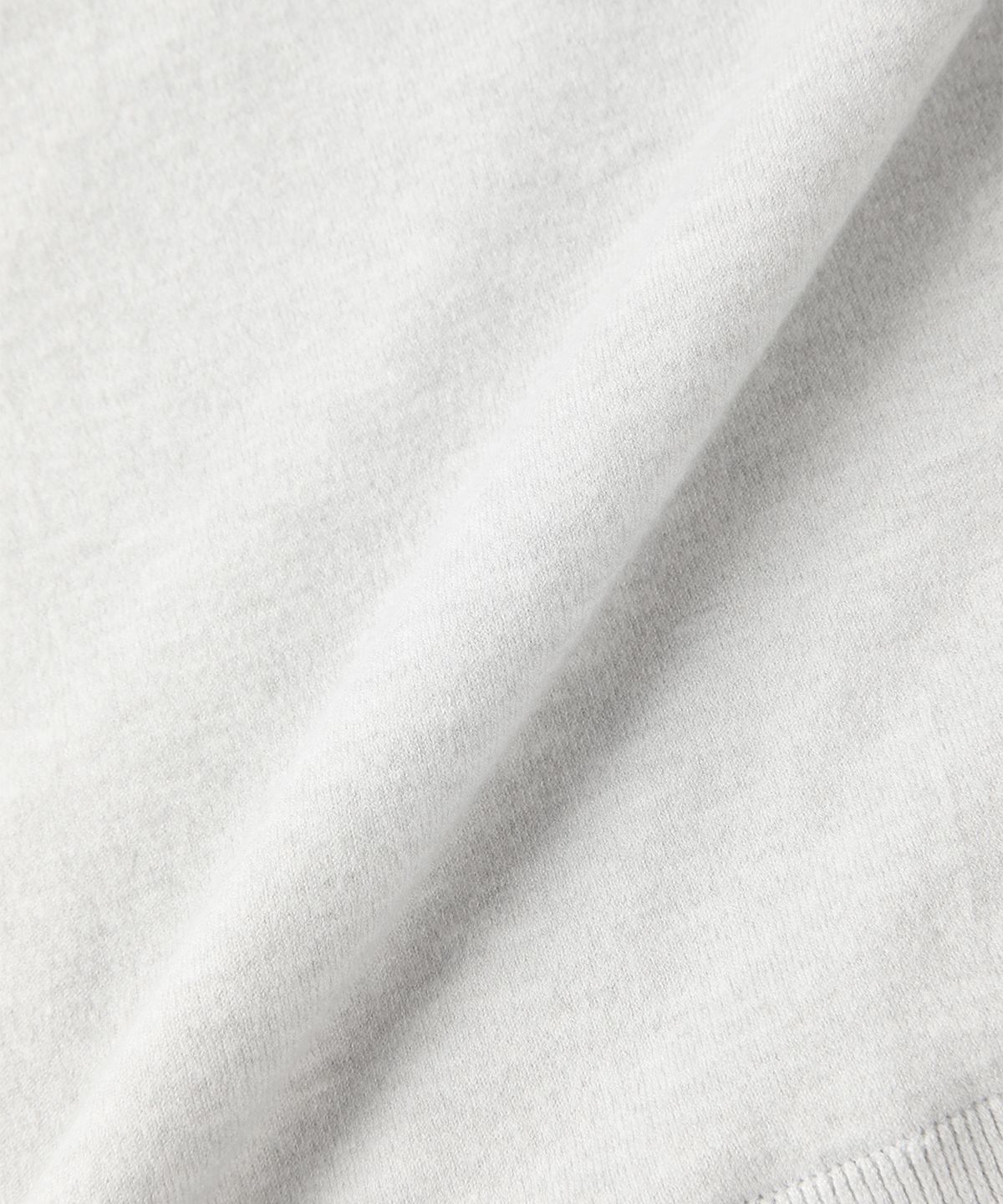 빠니깔레(PANICALE) 그레이 소프트 반집업 니트