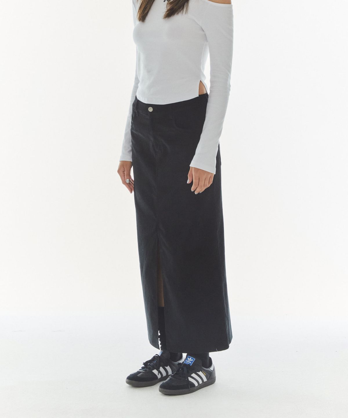 레스트앤레크레이션(REST&RECREATION) CORDUROY MAXI SKIRT - BLACK