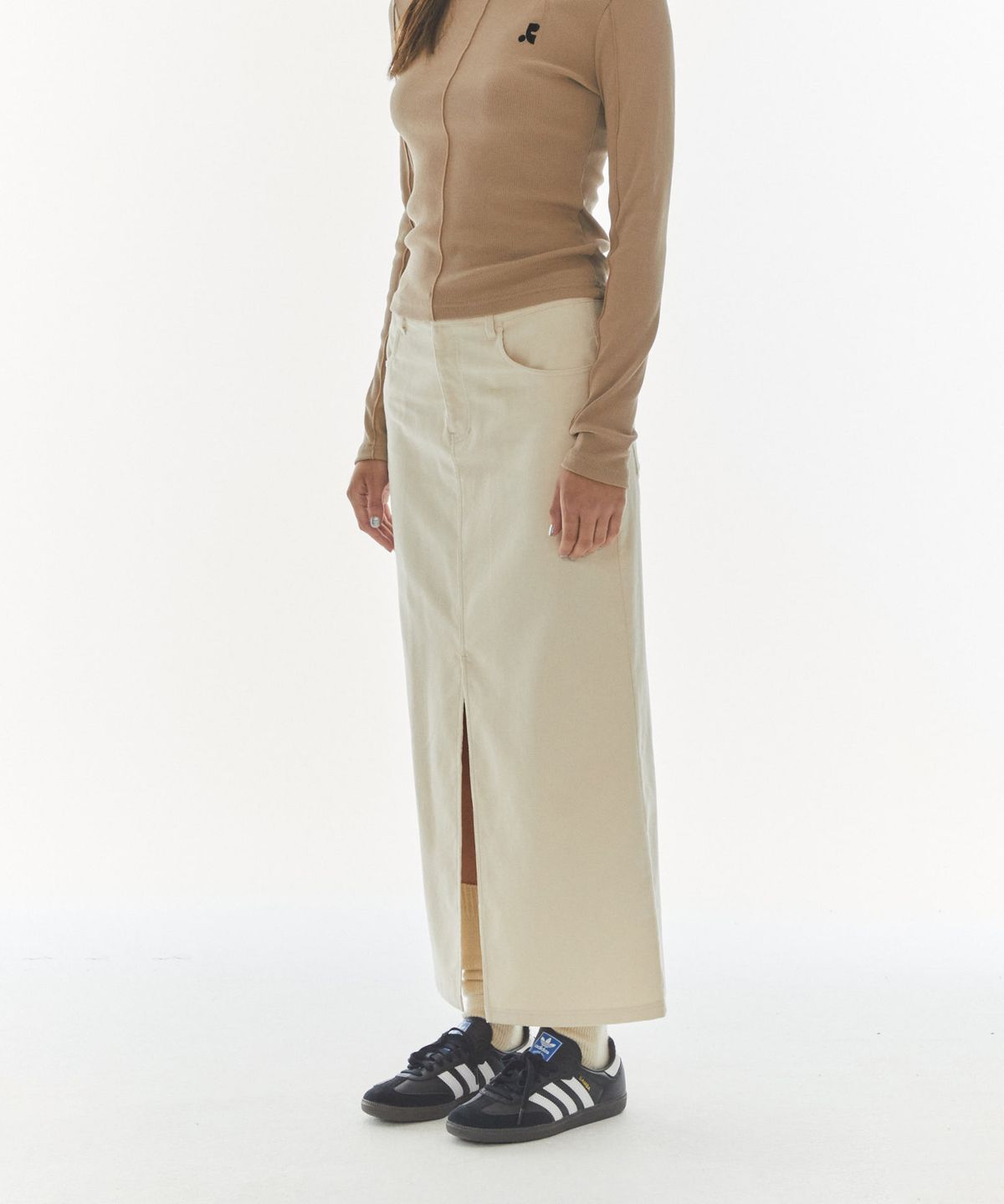 레스트앤레크레이션(REST&RECREATION) CORDUROY MAXI SKIRT - IVORY