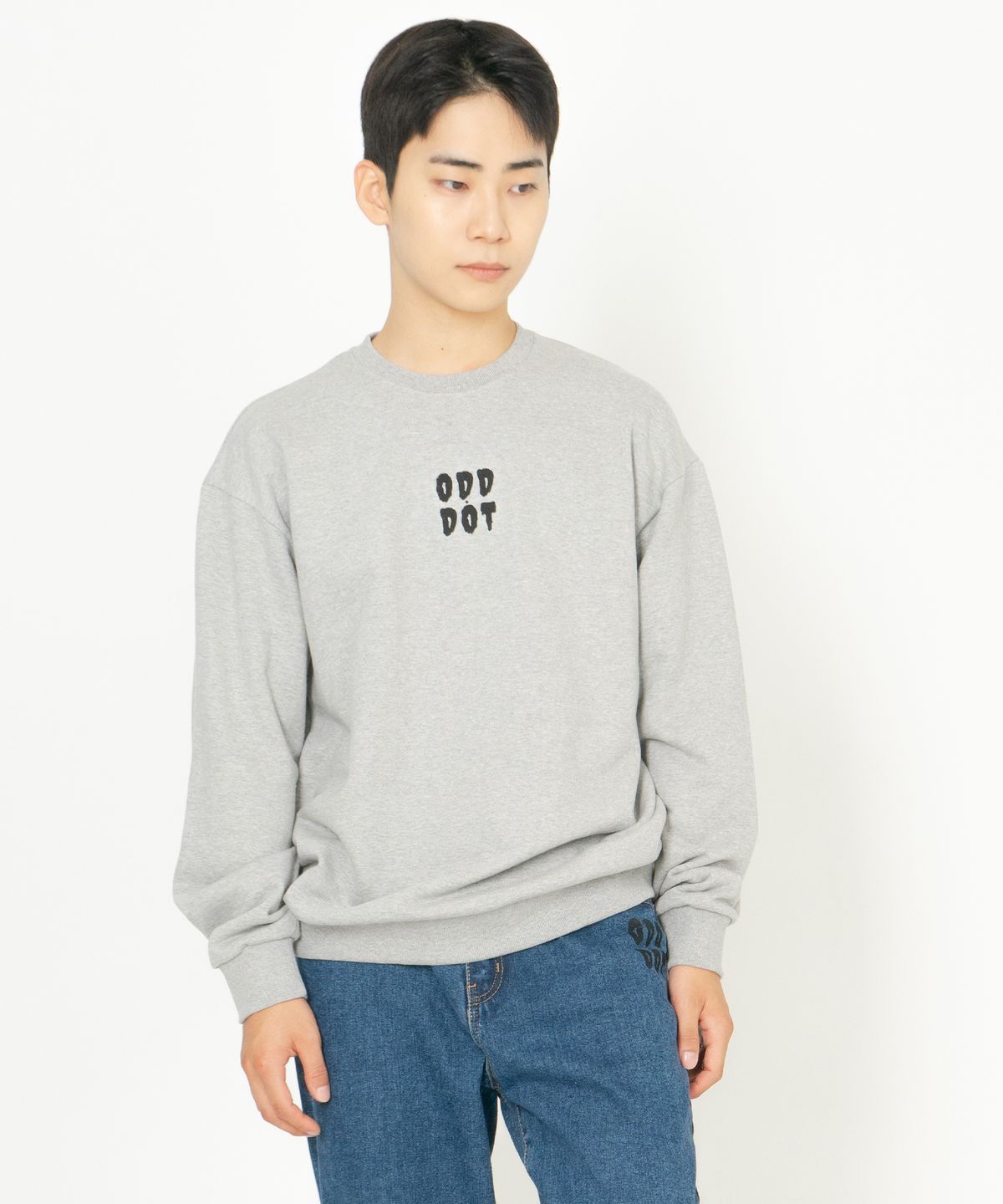 오드닷(ODD DOT) 오드 빅로고 맨투맨_그레이