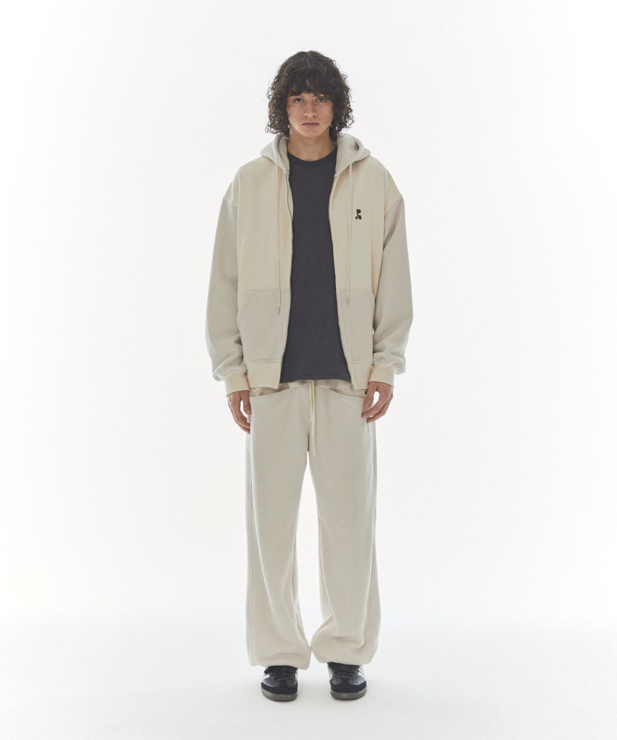 레스트앤레크레이션(REST&RECREATION) COLORATION FLEECE JOGGER PANTS - IVORY