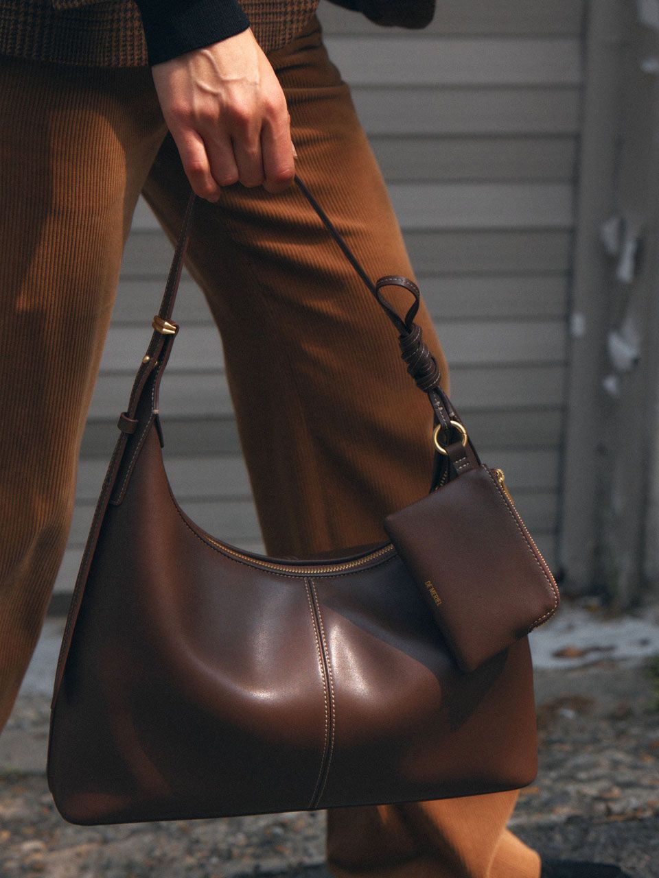 【DE MERIEL】Veneta Hobo Bag Medium☆韓国☆ショルダーバッグ ☆送料＆関税込【DE MERIEL】Veneta Hobo Bag Medium (DE MERIEL