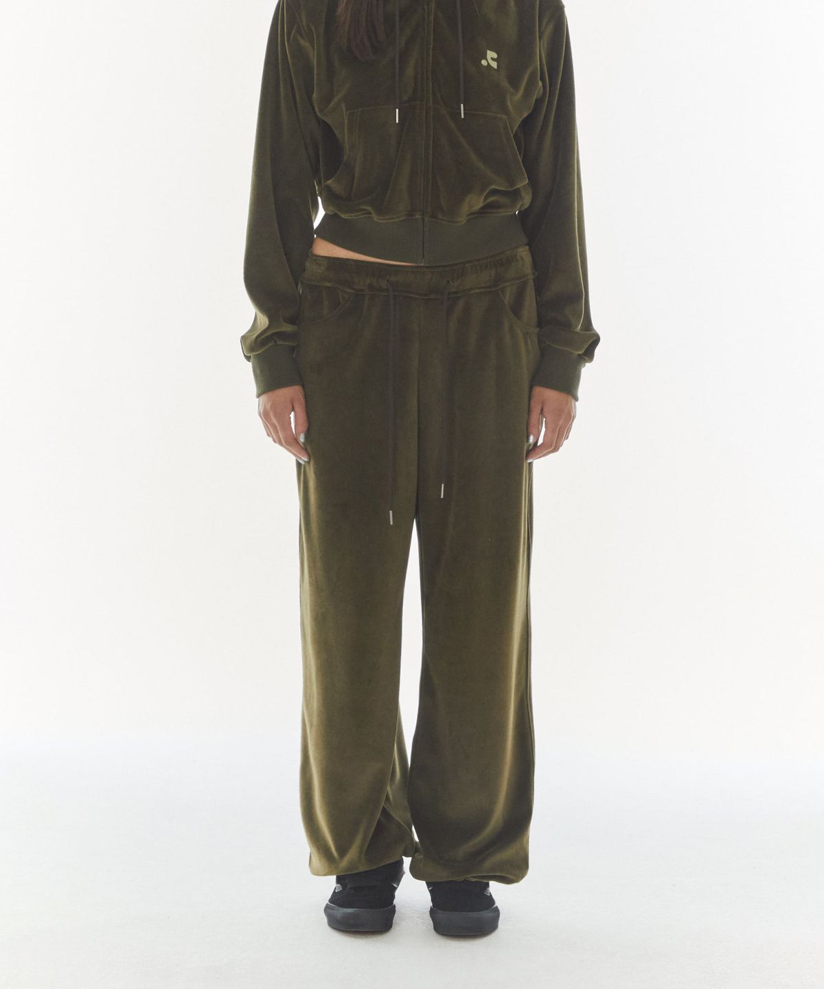 레스트앤레크레이션(REST&RECREATION) VELVET JOGGER PANTS - KHAKI