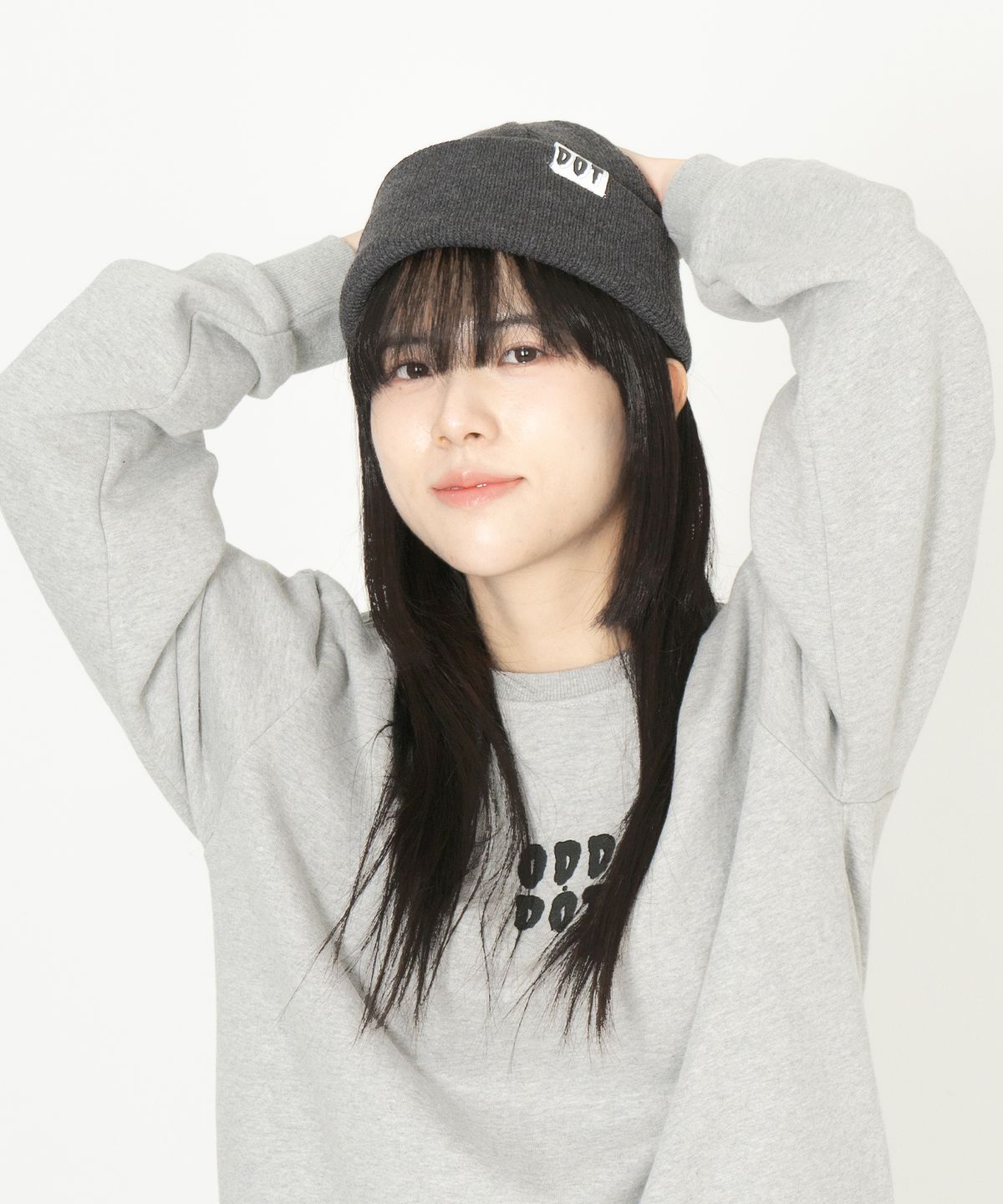 오드닷(ODD DOT) 오드 로고 아크릴 비니_화이트