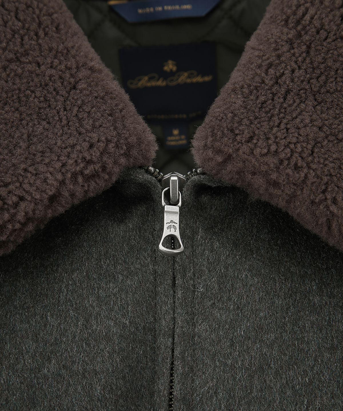 브룩스 브라더스(BROOKS BROTHERS) 시어링 칼라 항공 점퍼 (올리브) (BBOJMM4869KEF)
