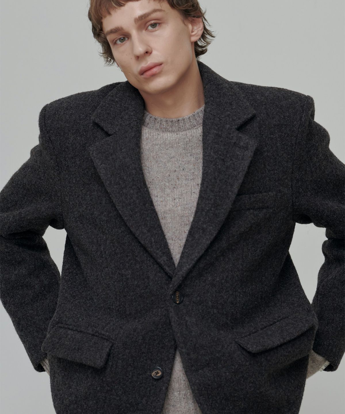 애니타임로릭(ANYTIME LOREAK) DAISY OVER SIZED BLAZER-CHARCOAL