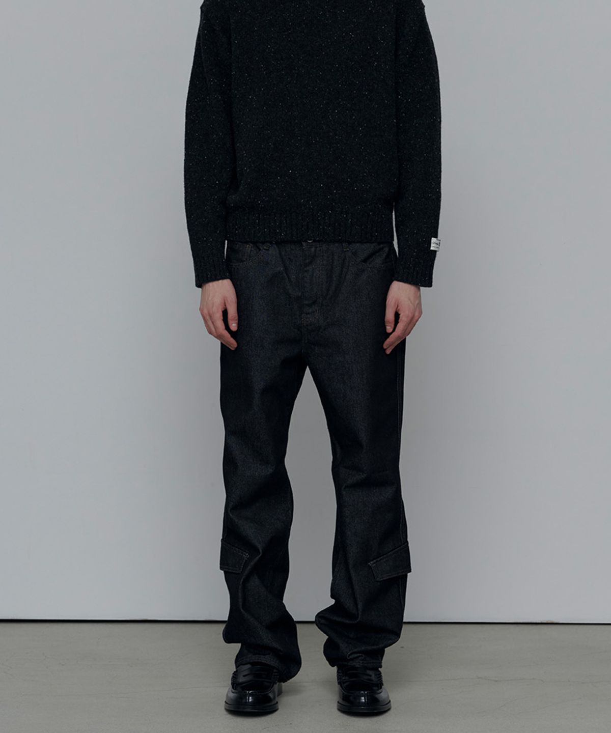 애니타임로릭(ANYTIME LOREAK) CLOVER POCKET PANTS-BLACK