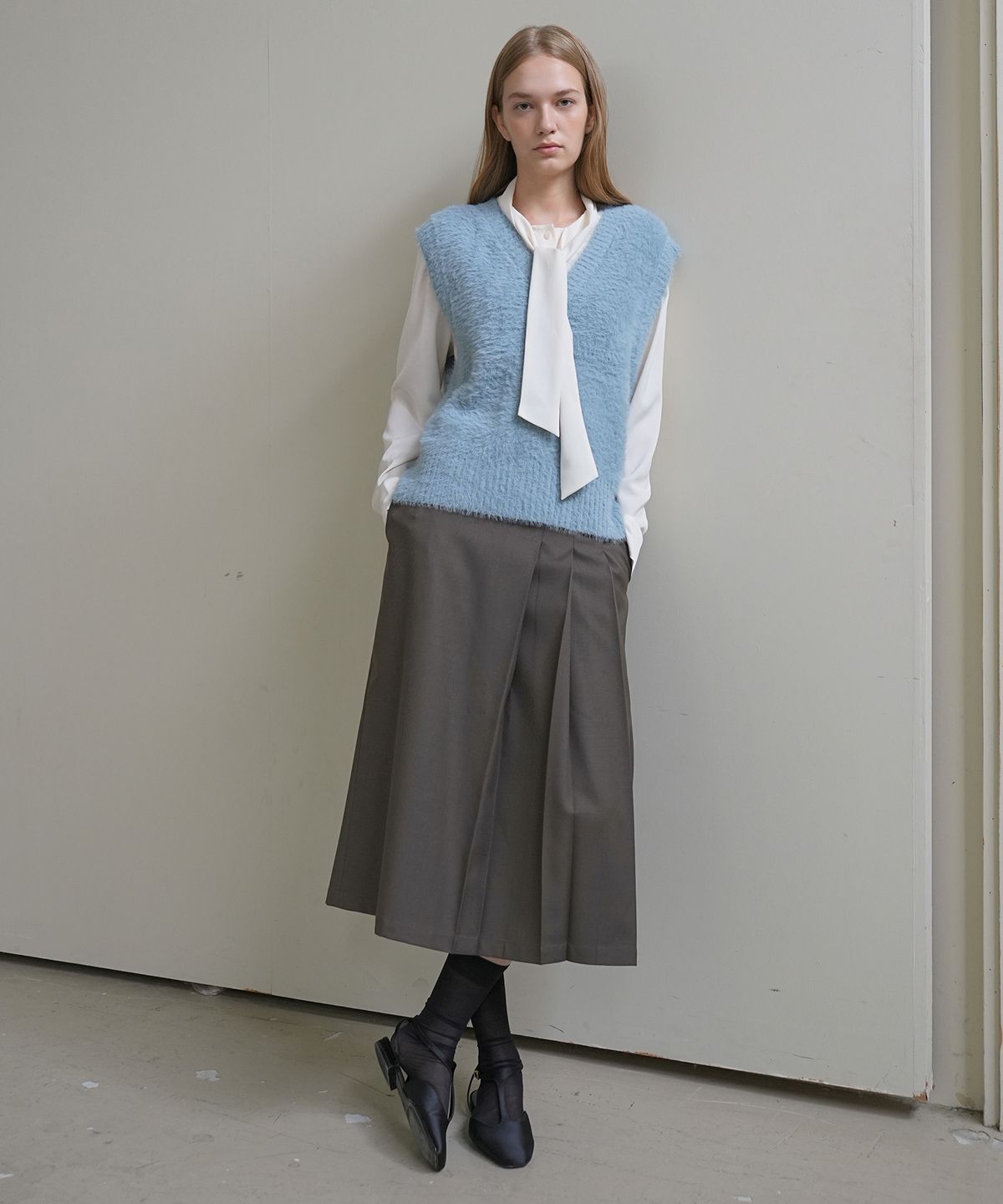 폴앤앨리스(PAUL&ALICE) HAIRY KNIT VEST / BLUE
